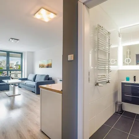 Miedzyzdrojski Rynek, Sun & Snow *