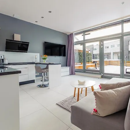 Miedzyzdrojski Rynek, Sun & Snow