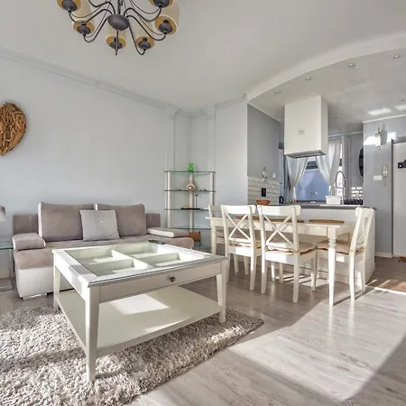 Miedzyzdrojski Rynek, Sun & Snow Miedzyzdroje