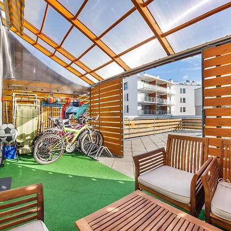 Miedzyzdrojski Rynek, Sun & Snow