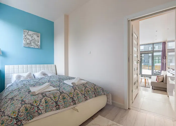 Miedzyzdrojski Rynek, Sun & Snow *