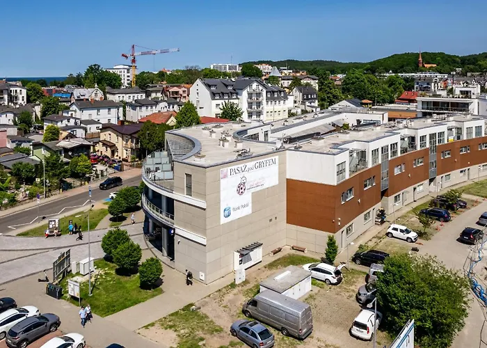 Miedzyzdrojski Rynek, Sun & Snow *