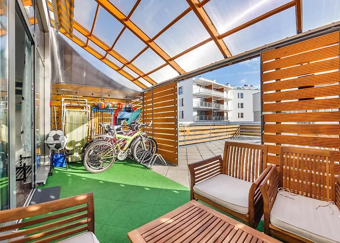 Miedzyzdrojski Rynek, Sun & Snow